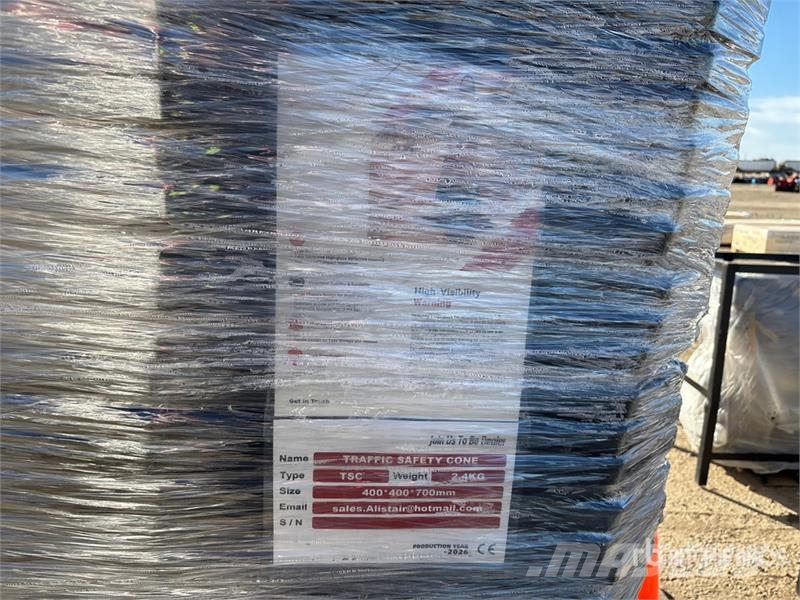  Quantity of (250)  TSC 28 in Traffic Cones (Unused رافعات مد أنابيب