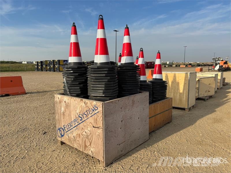 Quantity of (250) TSC Traffic Cones (Unused) Poseur de canalisation