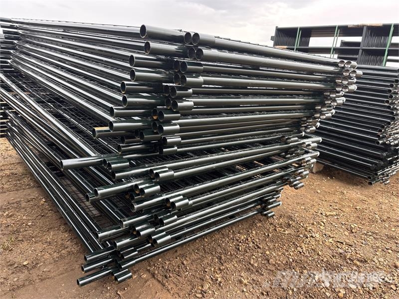 Quantity of (26) BYT MSPP07 7 Ft x 4 Ft Mesh Shee Ostale mašine i oprema za stoku