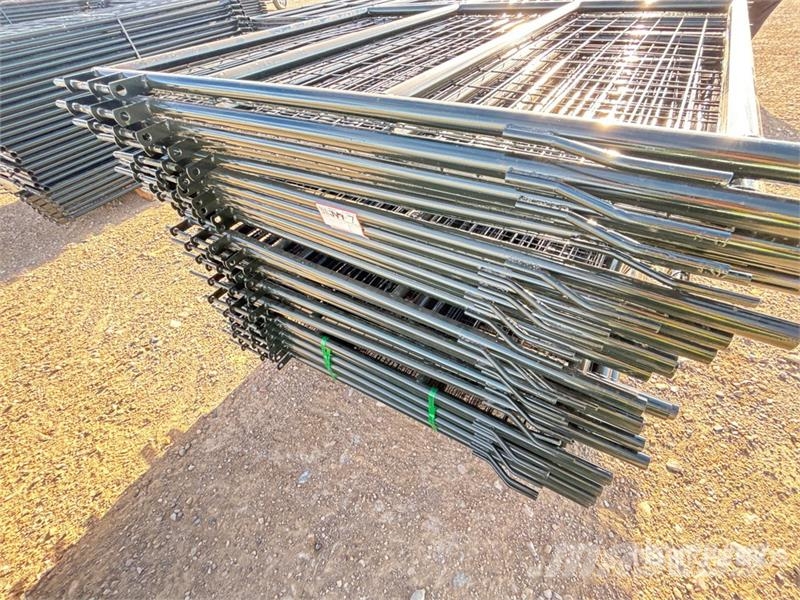  Quantity of (26)  BYT MSPP07 7 ft Mesh Sheep Lives ماكينات وملحقات مواش أخرى