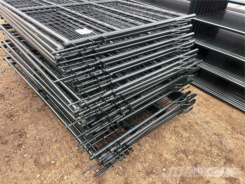 Quantity of (26) BYT MSPP07 7 Ft x 4 Ft Mesh Shee Ostale mašine i oprema za stoku