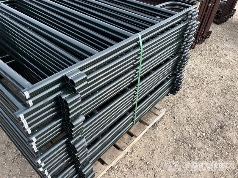 Quantity of (26) BYT RP96 9 ft 6 in x 5 ft Ranch Ostale mašine i oprema za stoku