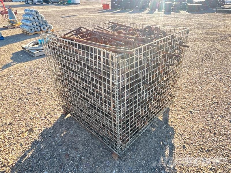 Quantity of 26 in x 12 in x 5/8 in Harrow Tines (U Andre komponenter