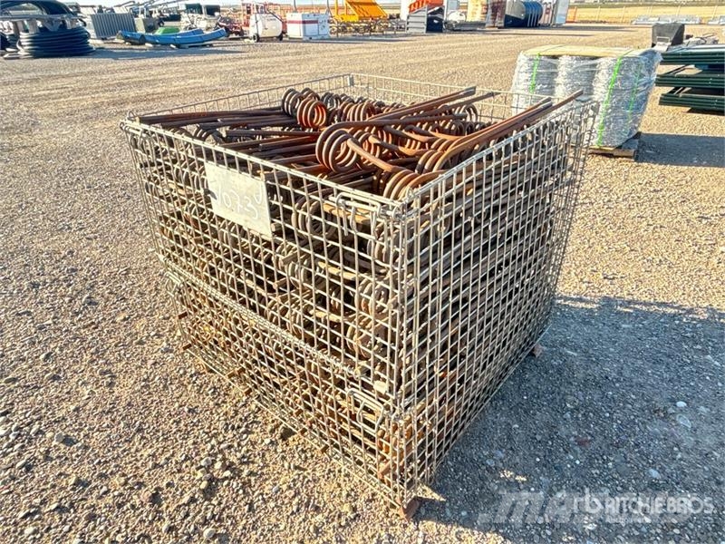 Quantity of 26 in x 12 in x 5/8 in Harrow Tines (U Andre komponenter