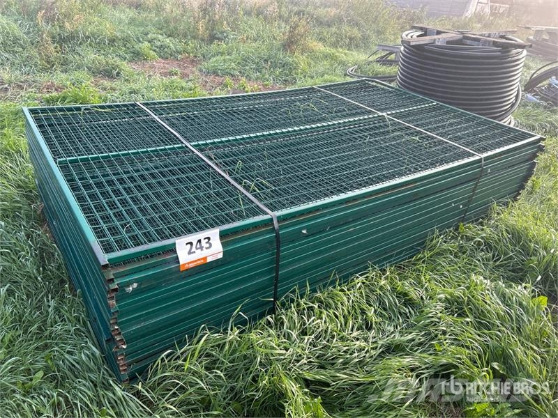  Quantity of (27) 118 in x 70 in Powder Coated Temp Ďalšie komponenty