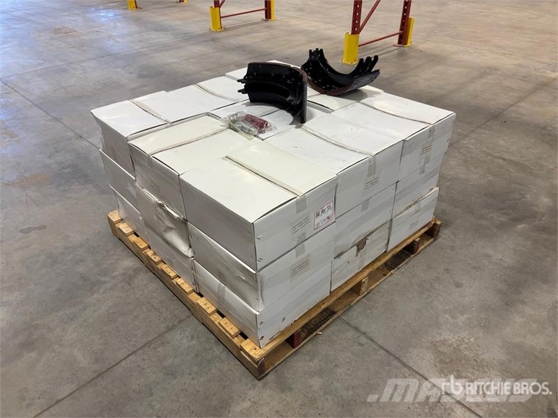 Quantity of (28) Proformax 4707 Brake Shoes Brake Muud osad