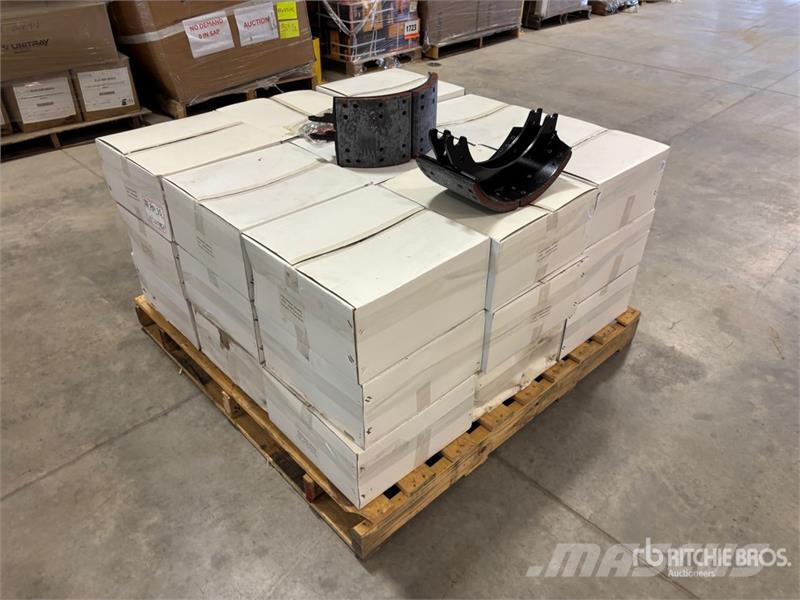 Quantity of (28) Proformax 4707 Brake Shoes Brake Muud osad