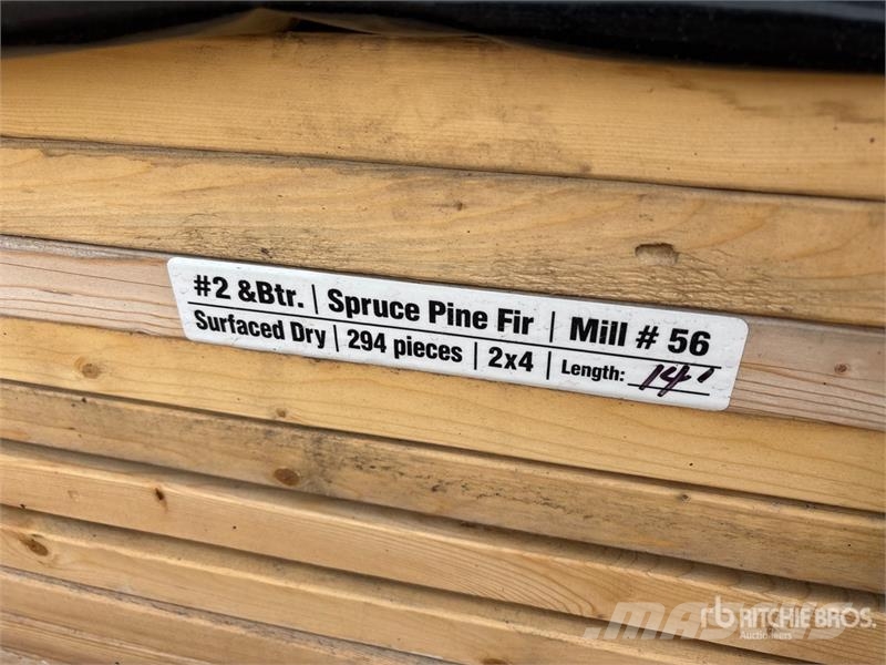 Quantity of (294) 2 x 4 x 14 ft Lumber Andre komponenter