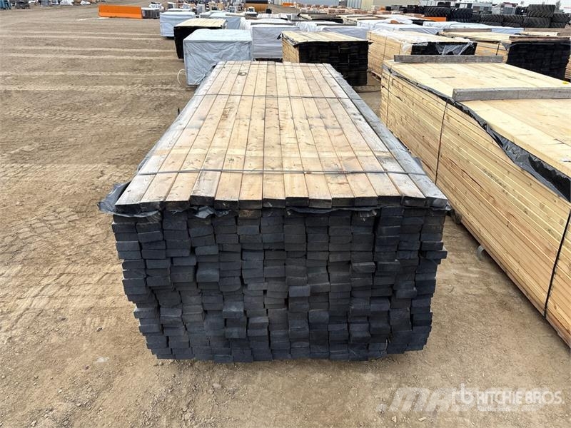 Quantity of (294) 2 x 4 x 12 ft #2 & BTR Lumber Andere Zubehörteile