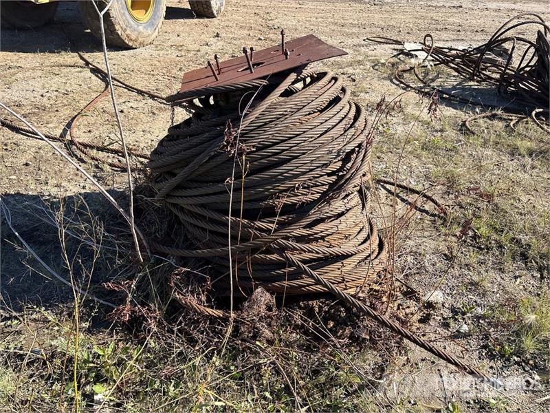  Quantity of (3) 1 1/8 in Cable Spool Būvniecība- Citi