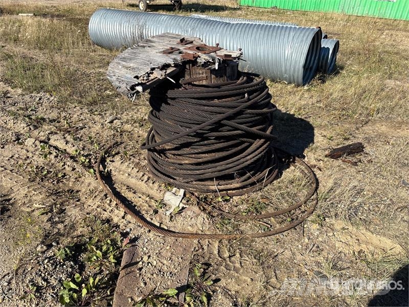  Quantity of (3) 1 1/8 in Cable Spool Būvniecība- Citi