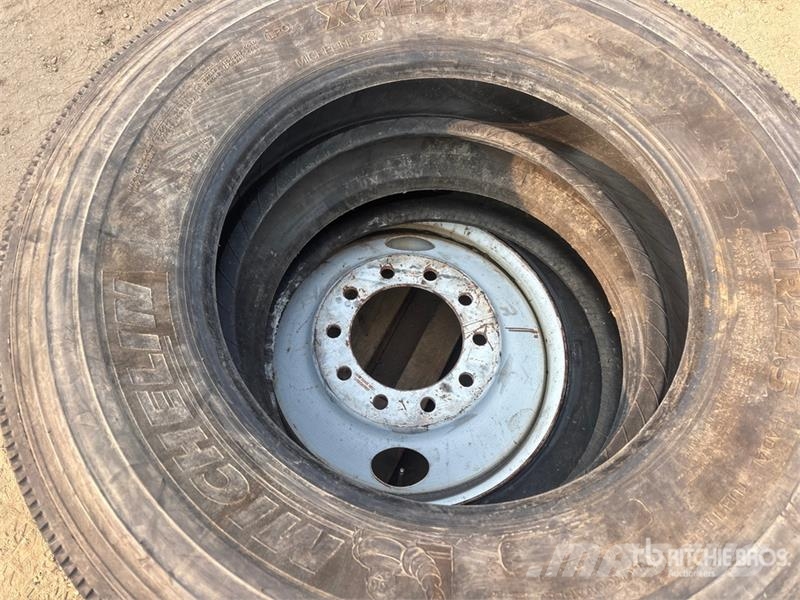  Quantity of (3) 11R24.5 Tires Tyres, wheels and rims