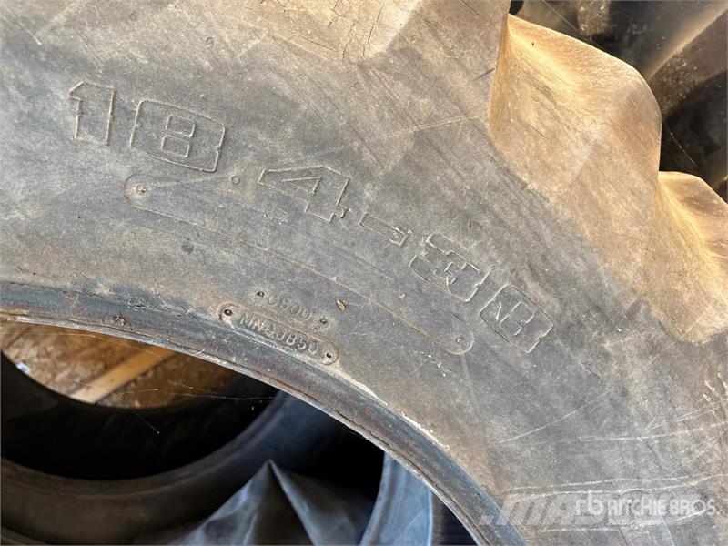 Quantity of (3) 18.4-38 Tires Opony, koła i felgi
