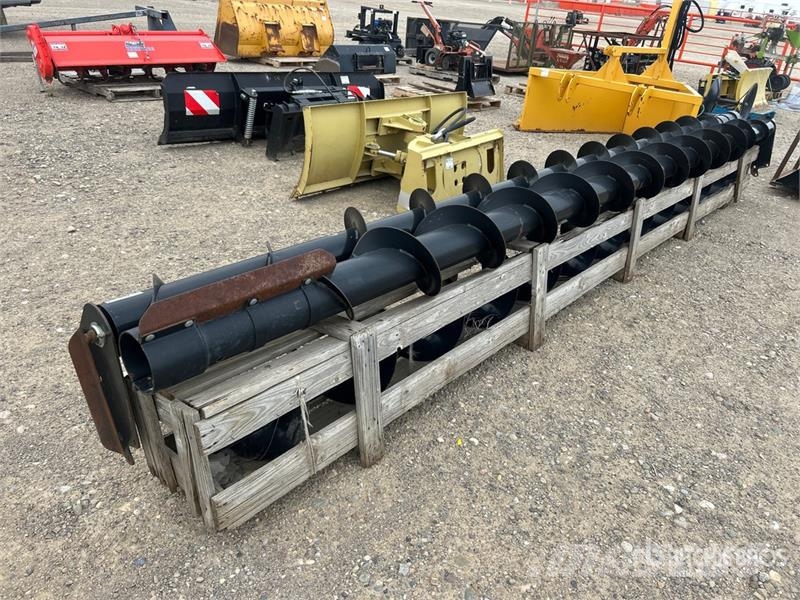 Quantity of 3 18 ft x 12 in Cross Auger Header Att Sonstige Landmaschinen