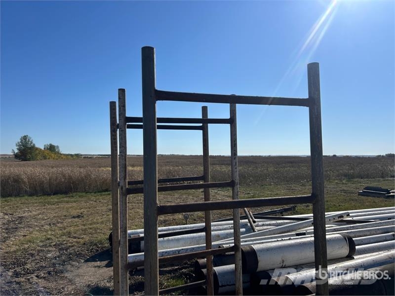 Quantity of (3) 27 in x 72 in Pipe Stand Equipamentos para Oleodutos