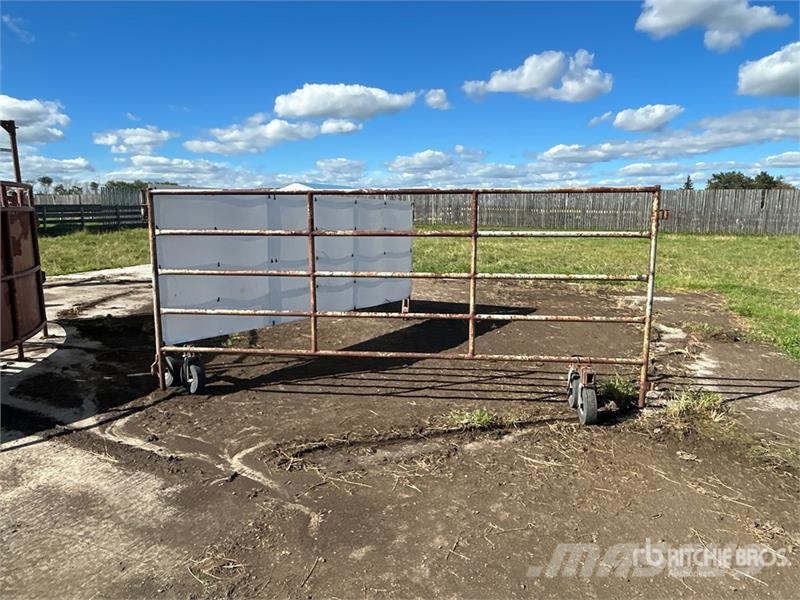 Quantity of (3) 2W Manufacturing 12 ft Livestock P Άλλα μηχανήματα κτηνοτροφίας και εξαρτήματα