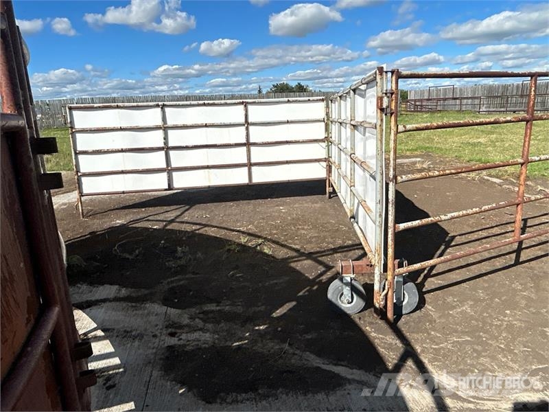 Quantity of (3) 2W Manufacturing 12 ft Livestock P Άλλα μηχανήματα κτηνοτροφίας και εξαρτήματα