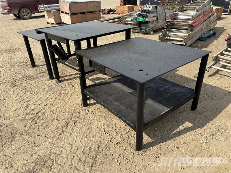 Quantity of (3) 4 ft x 4 ft x 3/4 in. Welding Tabl Drugi deli