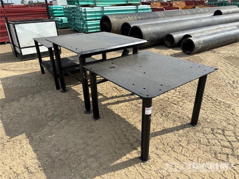 Quantity of (3) 4 ft x 4 ft x 3/4 in. Welding Tabl Drugi deli