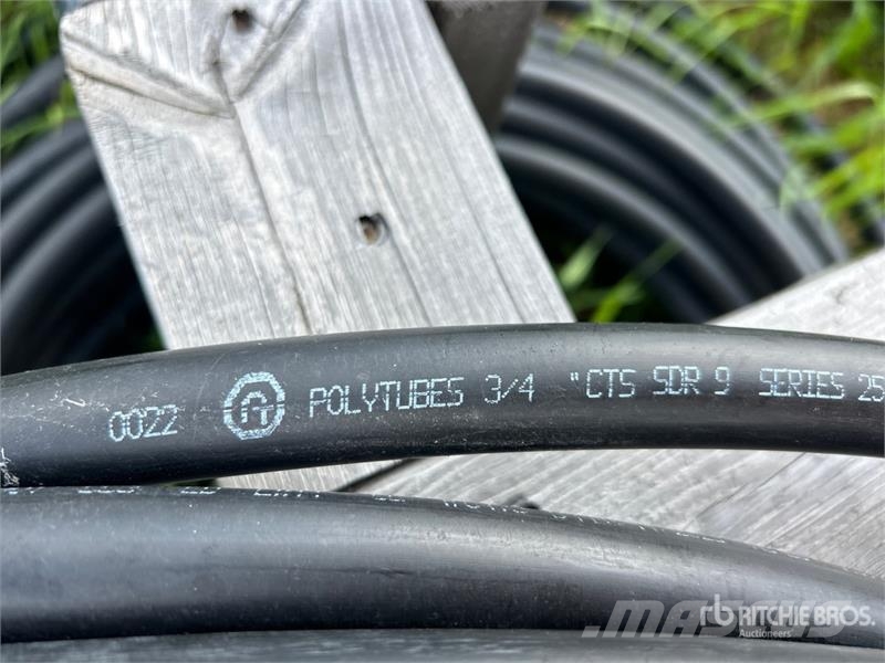 Quantity of 3/4 in - 2 in Utility Hoses Drugi deli