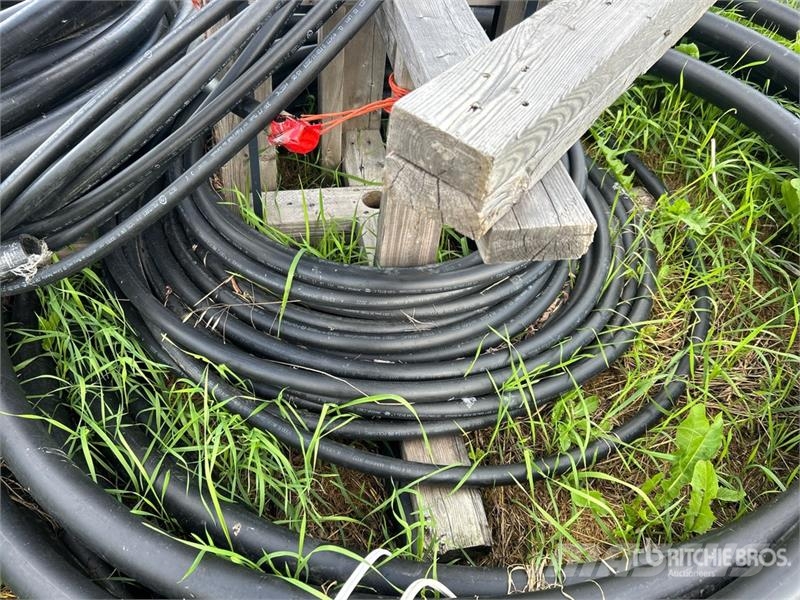Quantity of 3/4 in - 2 in Utility Hoses Drugi deli