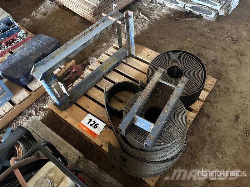 Quantity of (3) 7 in Baler Belts Ostatní komponenty
