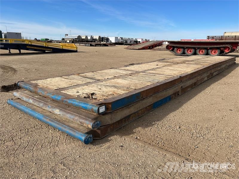 Quantity of (3) 8 ft x 40 ft Rig Mats Urbšanas iekārtu piederumi un rezerves daļas