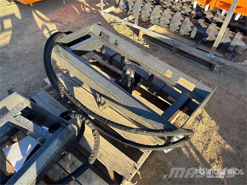 Quantity of (3) ARTEER PHA-2C-3 Skid Steer 3-Poin Andere Zubehörteile