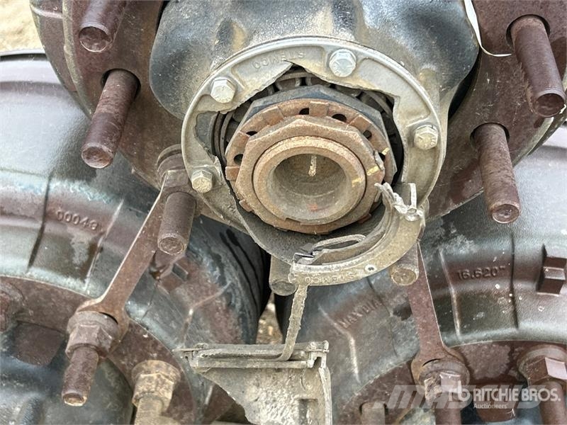 Quantity of (3) Axle Osi