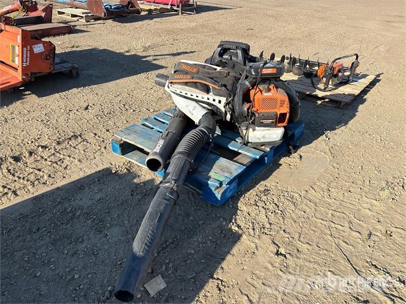  Quantity of (3) Backpack Blowers Lauksaimniecība- Citi