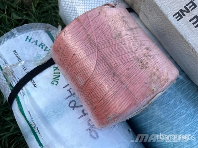 Quantity of (3) Bale Wrap and (2) Bale Twine (Unus Andre komponenter