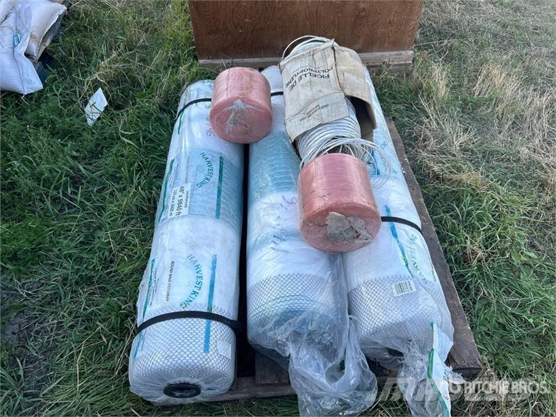 Quantity of (3) Bale Wrap and (2) Bale Twine (Unus Andre komponenter