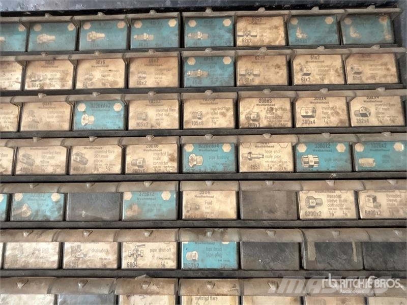 Quantity of (3) Bolt Bin Ostale komponente za građevinarstvo