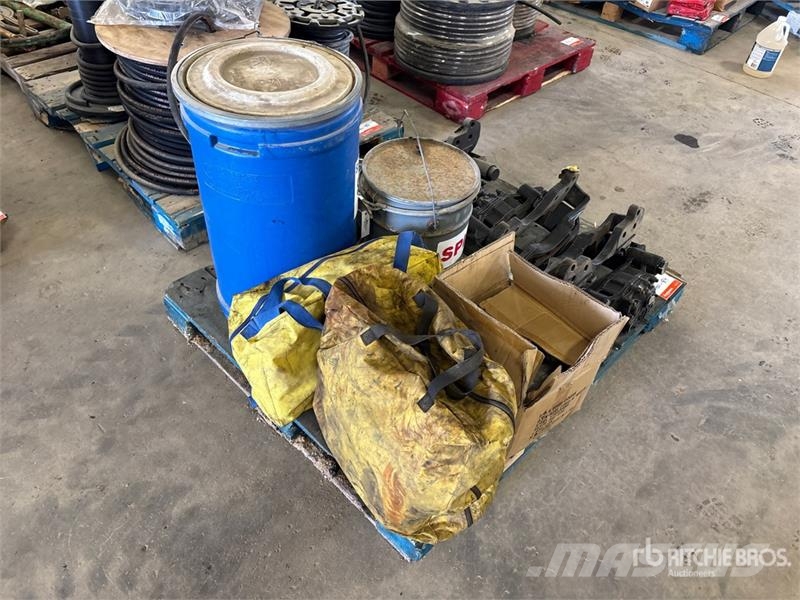 Quantity of (3) Brake Calipers Ostale kargo komponente