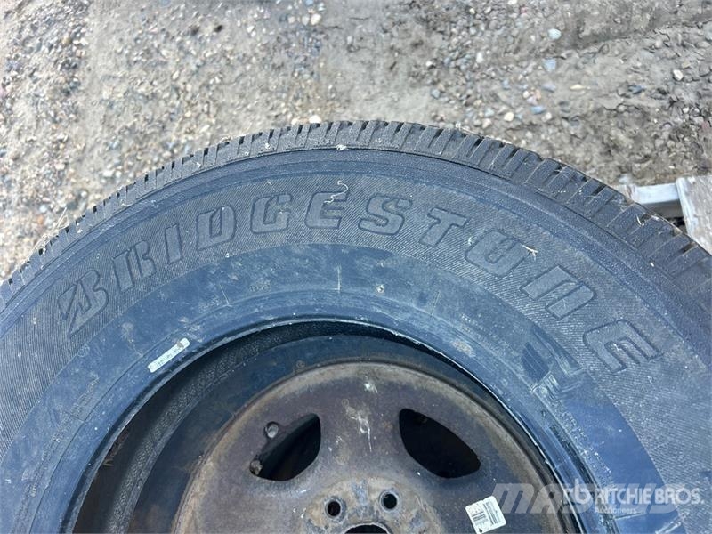 Quantity of (3) Bridgestone 265/70R17 Tires Llantas