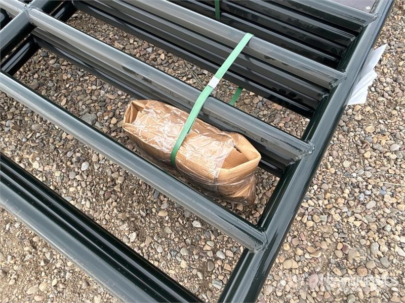 Quantity of (3)  BYT HRS627 Horse Stall Kit (Unuse Ostali stroji in oprema za živino