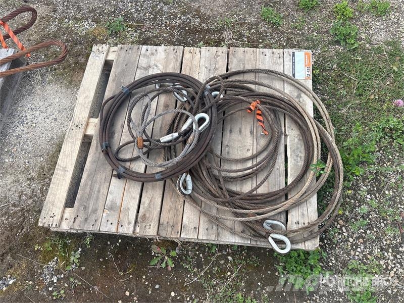 Quantity of (3) Cable Sling Rigging Delovi i oprema za kran