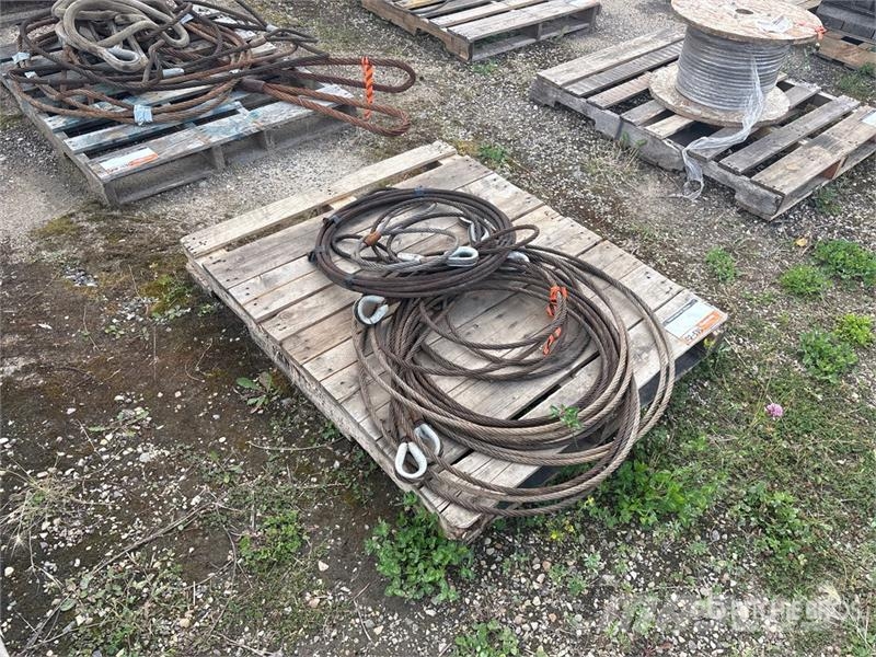 Quantity of (3) Cable Sling Rigging Delovi i oprema za kran