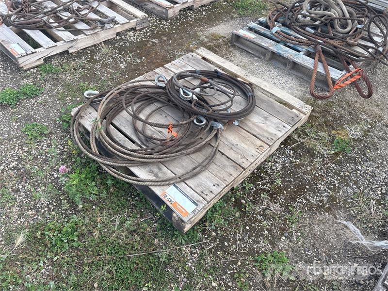 Quantity of (3) Cable Sling Rigging Delovi i oprema za kran