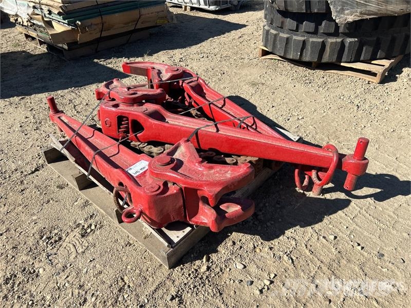  Quantity of (3) Chain Tongs Putkistonkäsittelylaitteet