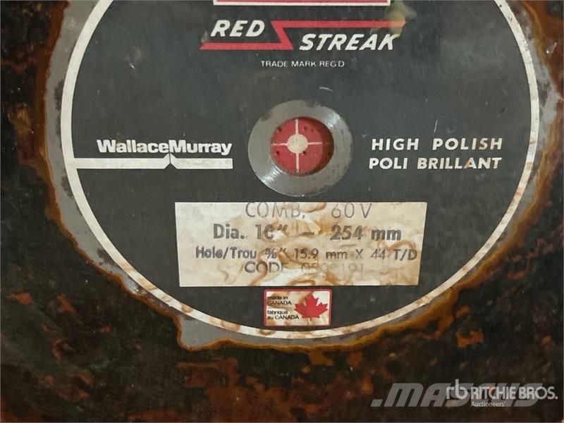 Quantity of (3) Chop Saws & (2) 10 in Blades Drugi deli