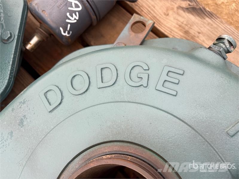Quantity of (3) Dodge Gear Reduction Units c/o TA6 其他組件