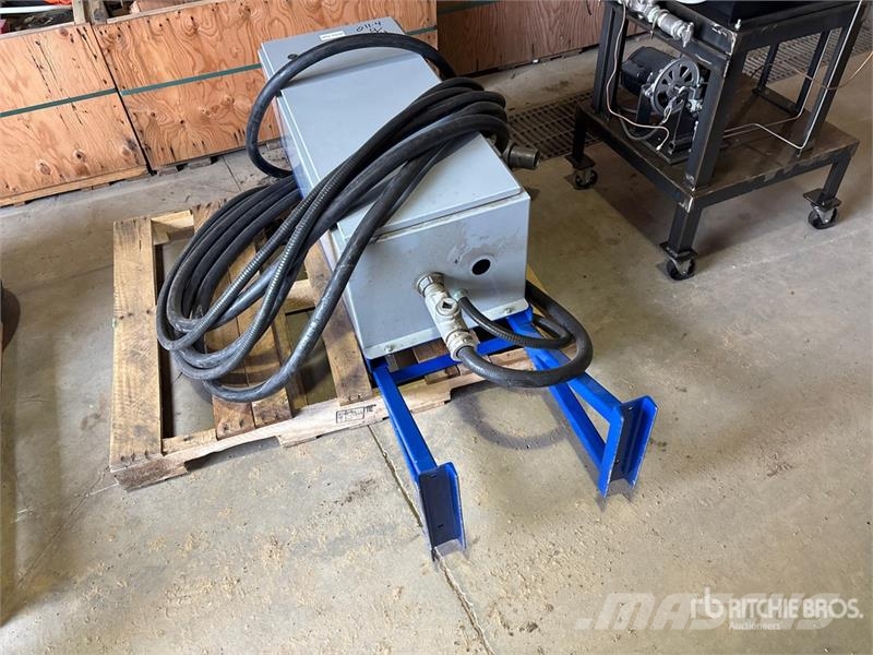  Quantity of (3) Electrical Panels Drugi deli