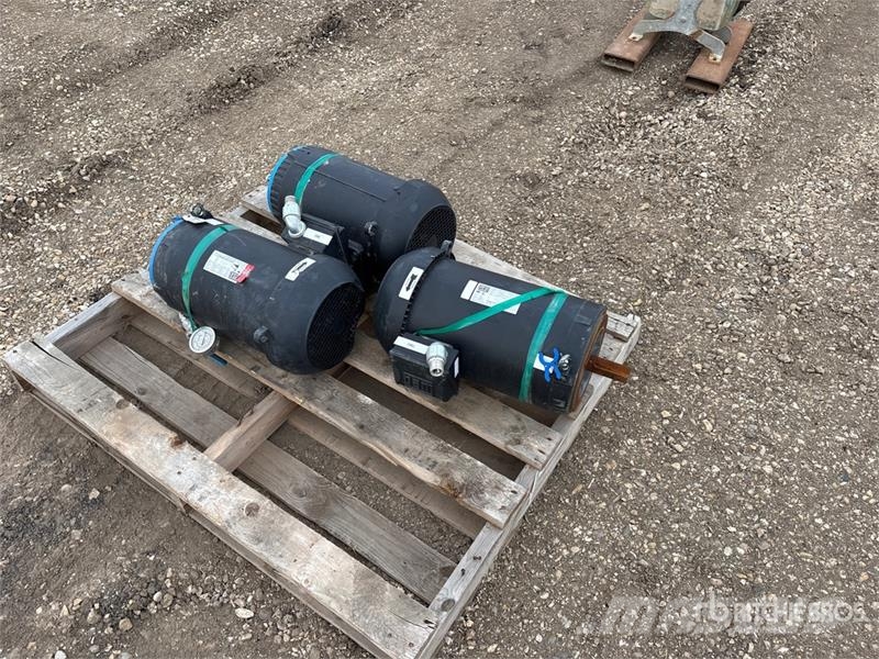 Quantity of (3) Electric Motor Moteur Industriel