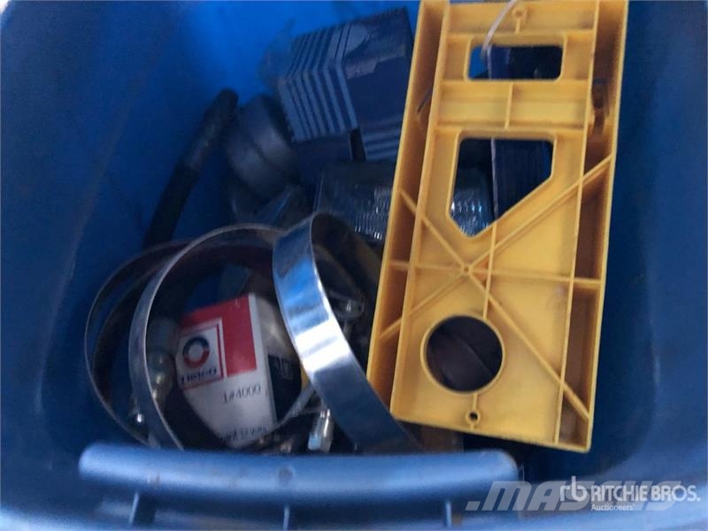 Quantity of (3) Fire Extinguisher Lauksaimniecība- Citi