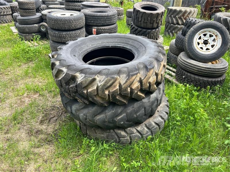 Quantity of (3) Firestone 14.0 - 24 Tires Opony, koła i felgi