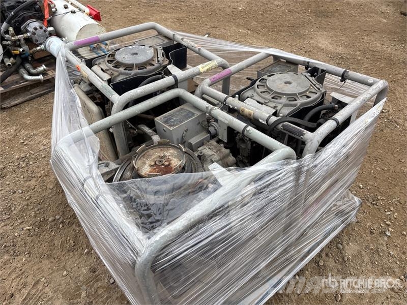 Quantity of (3) Hale JP-5 Portable Firefighting Pu مضخات المياه