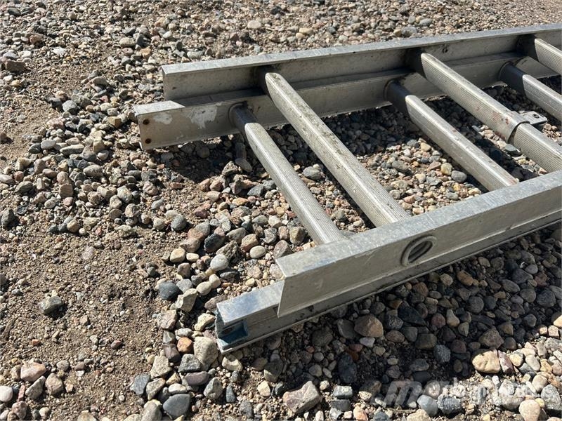 Quantity of (3) Ladder Leitern und Plattformen