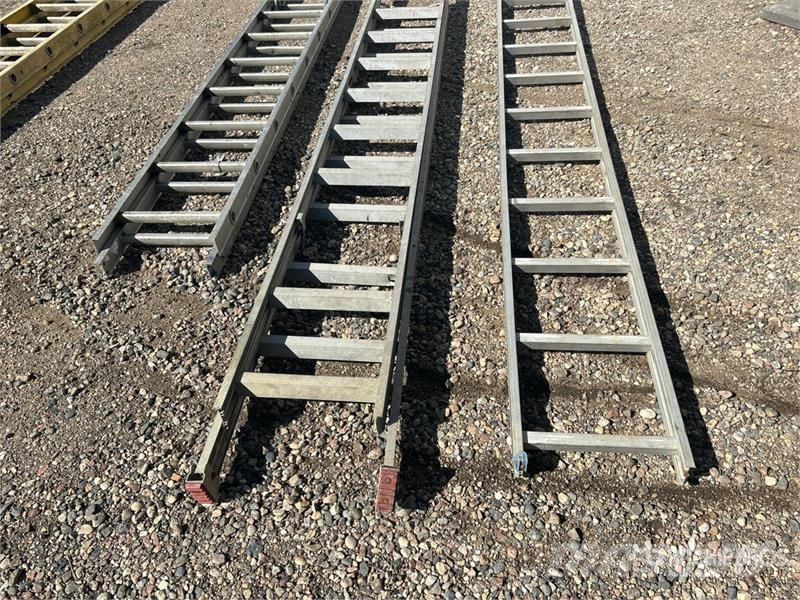 Quantity of (3) Ladder Leitern und Plattformen