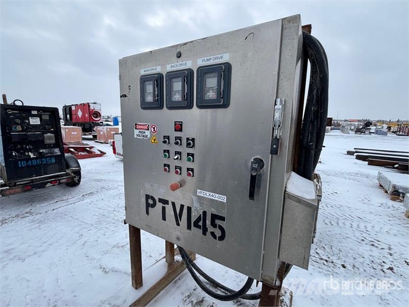  Quantity of (3) Lynx 40 VFD Panel Équipement de forage de pétrole et de gaz